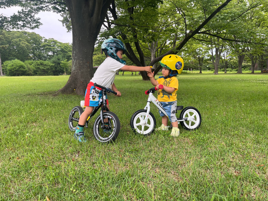 初めての兄弟でストライダー